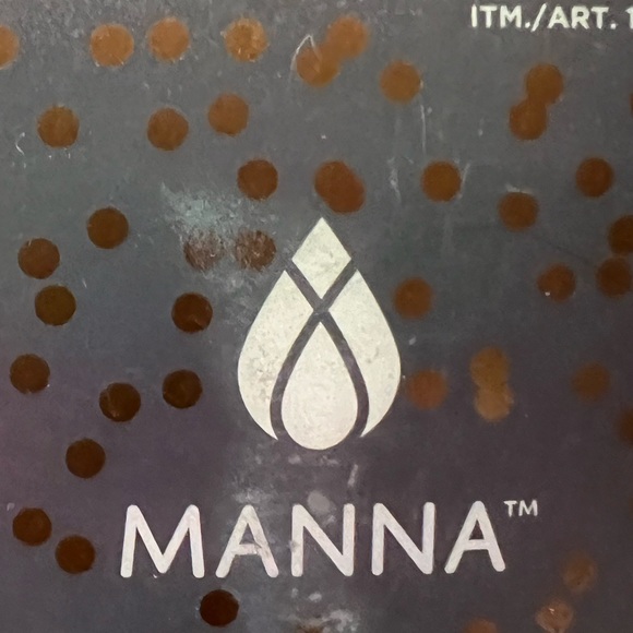 Color of Tumblers Changes Instantly with Cold Beverages - Picture 4 of 8